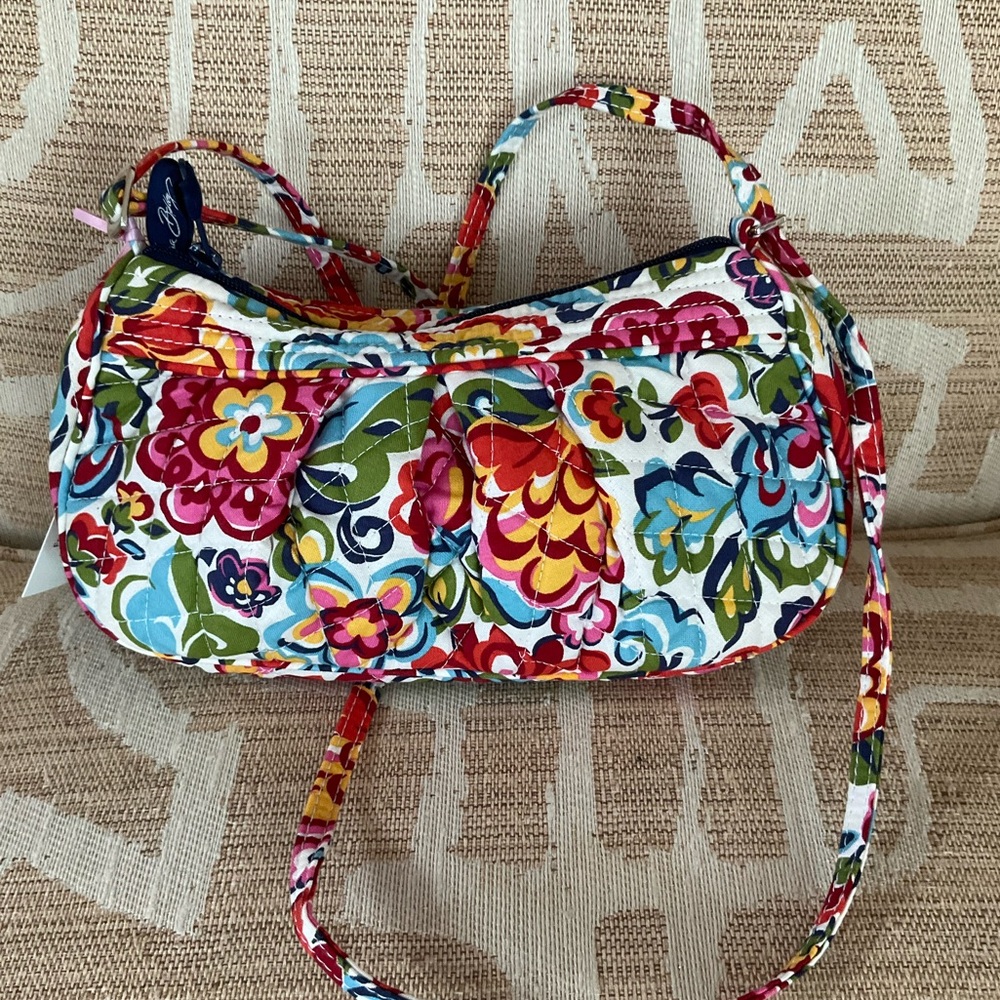 Vera Bradley  bag new with tags. - Picture 4 of 8